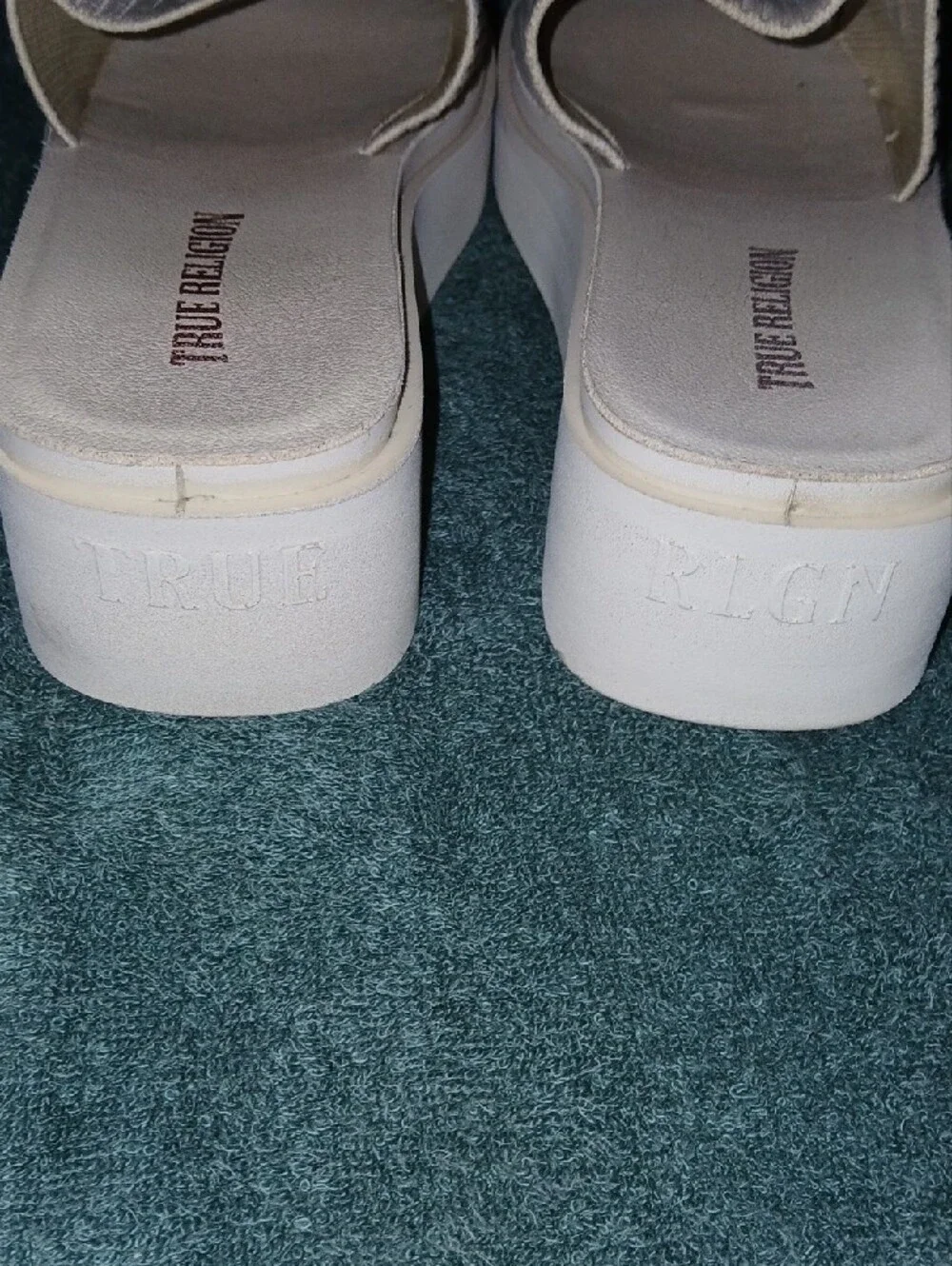 Womens True Religion Jann Cream Platform Ribbed Knit Slide Sandals Sz: 7.5